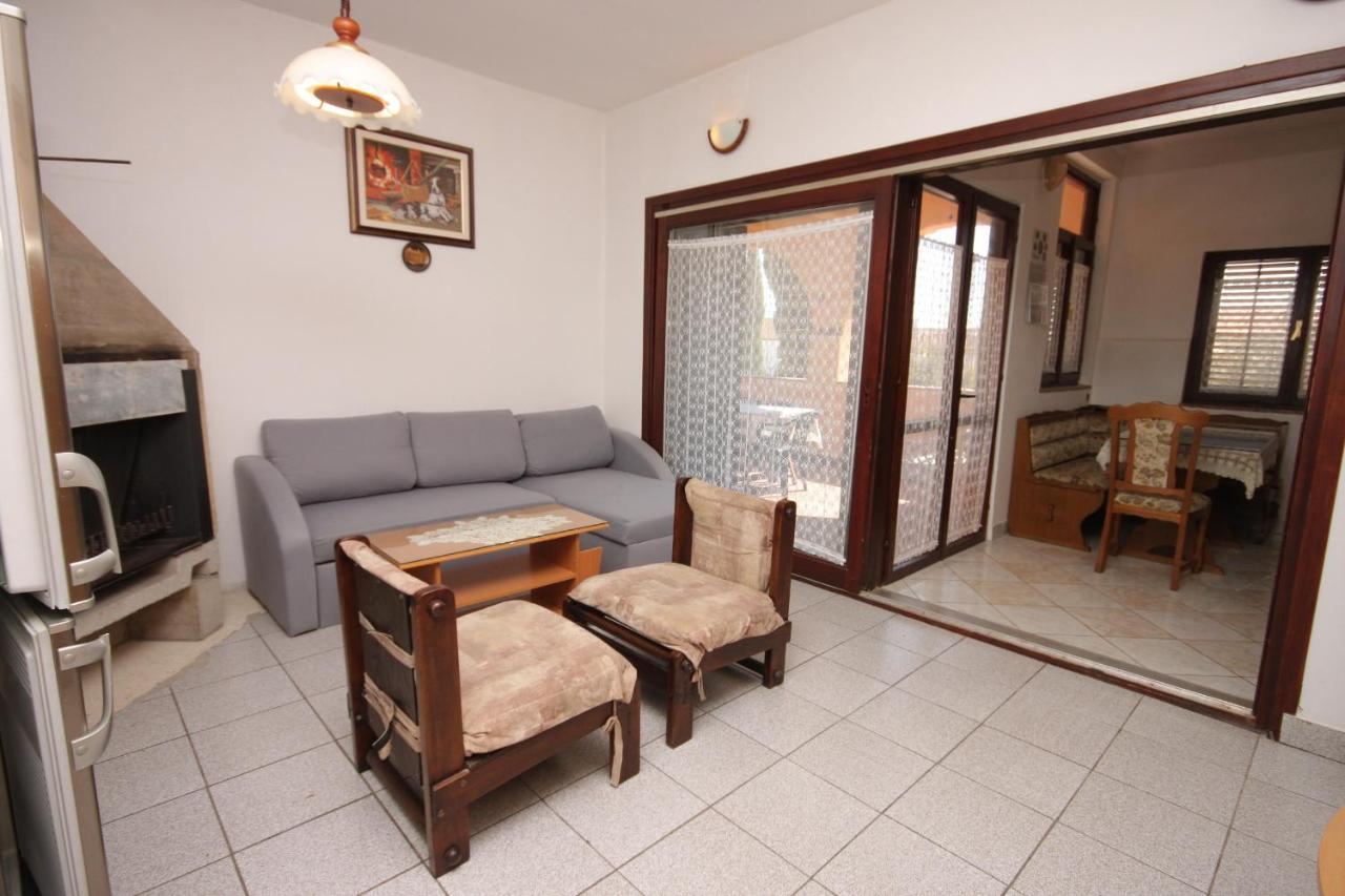 Apartments With A Parking Space Medulin - 7208 Exterior foto